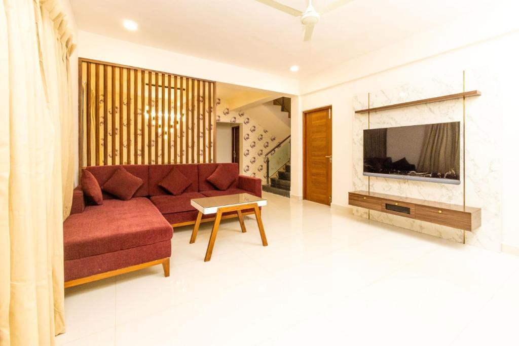 Luxury 4 BHK Duplex Villa for Sale in Anjuna, Goa